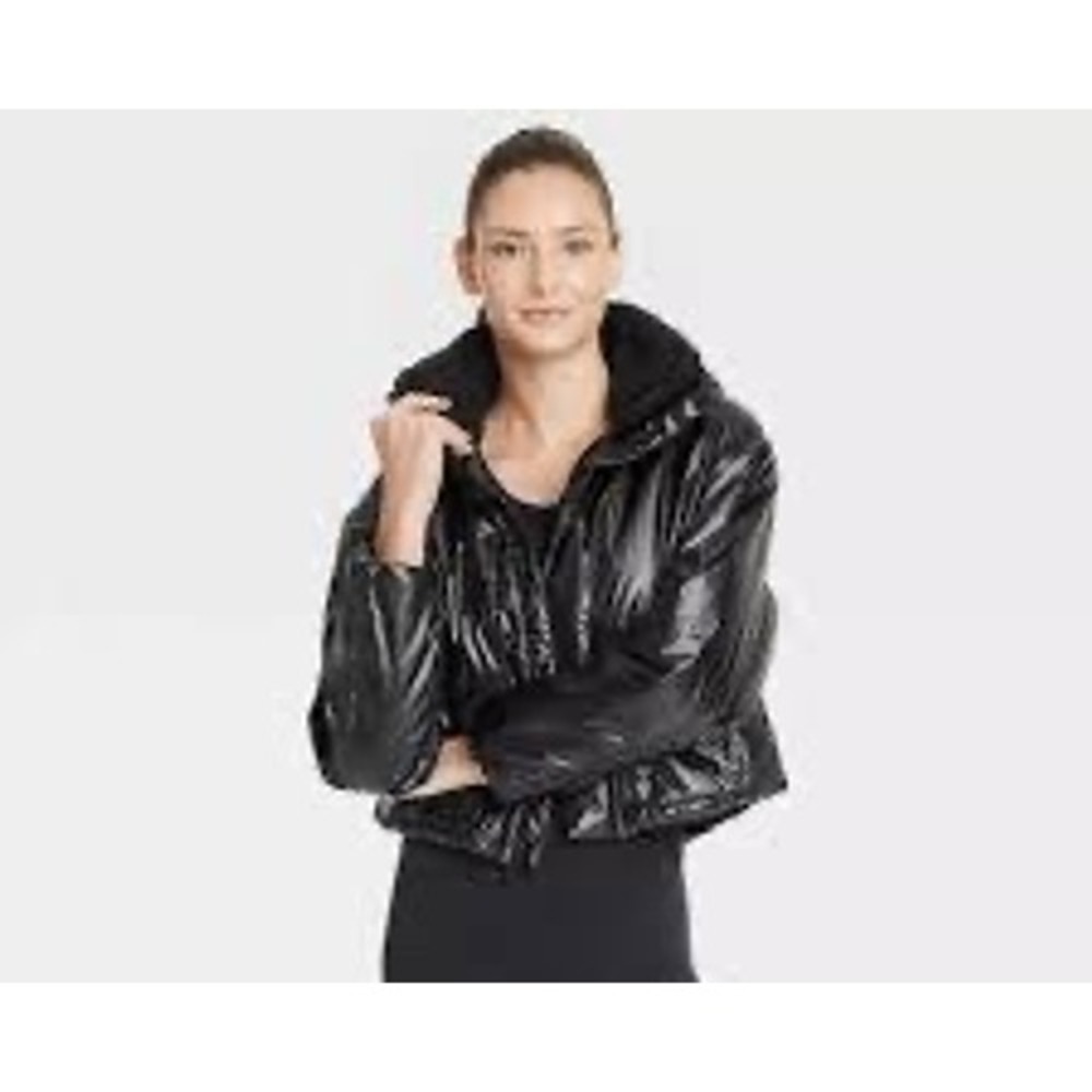 All in Motion Women XL Black Shiny Puffer Jacket Sherpa Neck Cropped Coat